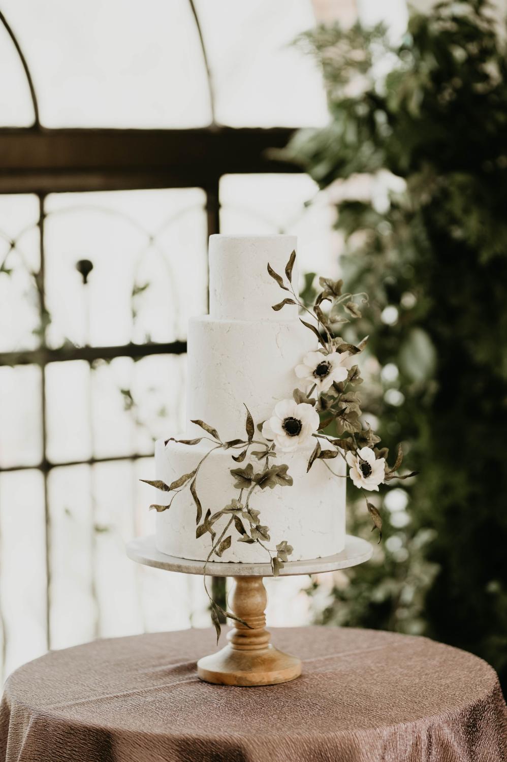 Eco-Friendly Secret Garden Elopement In Delmont, Pennsylvania, USA