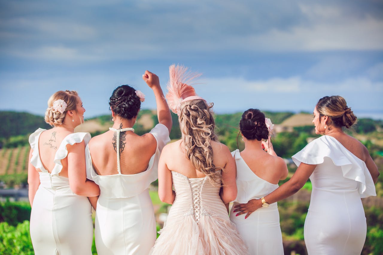 Top 2024 Bridesmaid Hairstyles Trends For The Wedding Day