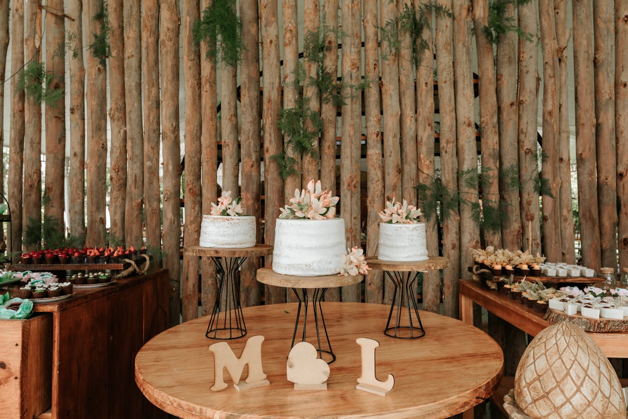 25 Sustainable "Something Borrowed" Ideas for Your Wedding