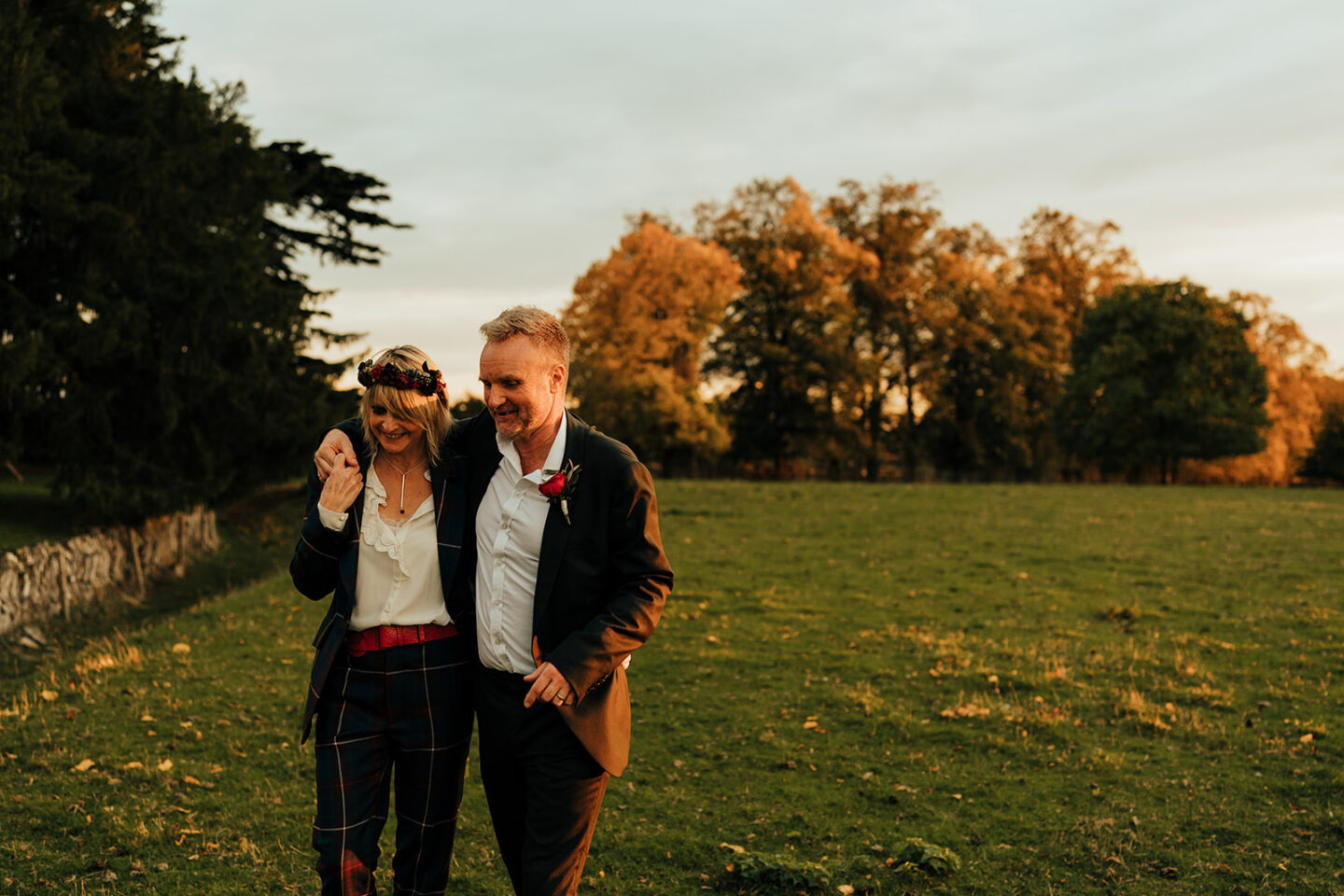 Alternative Autumn Wedding With Stylish Wedding Suit 